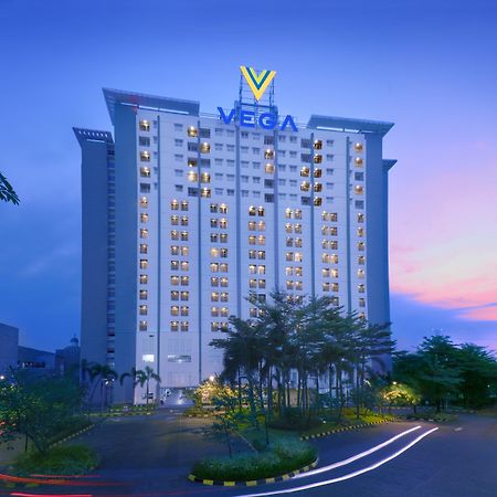Vega Hotel Gading Serpong Buitenkant foto