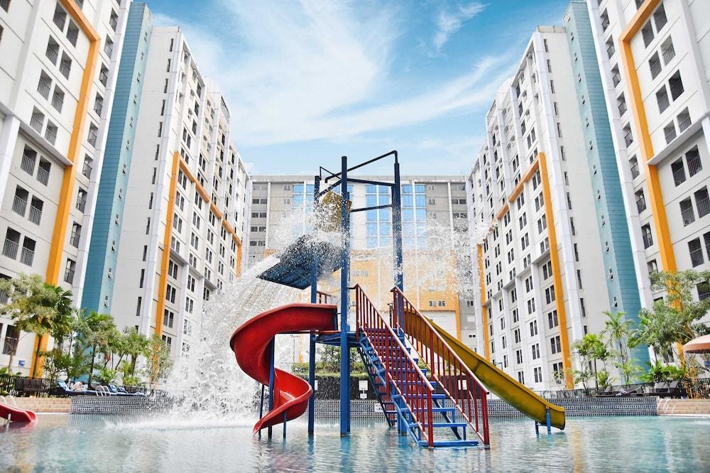 Vega Hotel Gading Serpong Buitenkant foto
