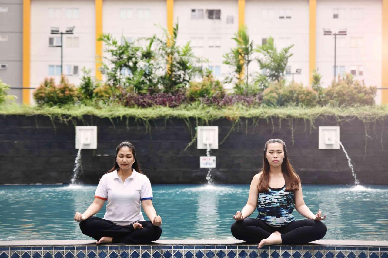 Vega Hotel Gading Serpong Buitenkant foto